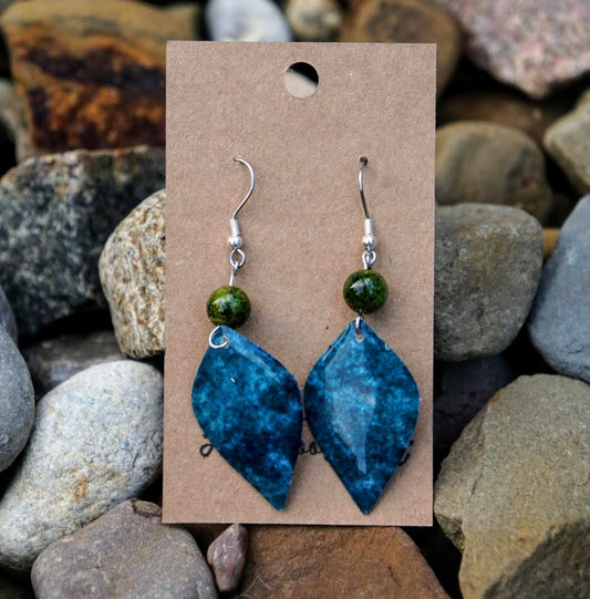 'Pebble' Invertead Leaf Shape with Moss Green Agate Bead - Stainless Steel Hooks