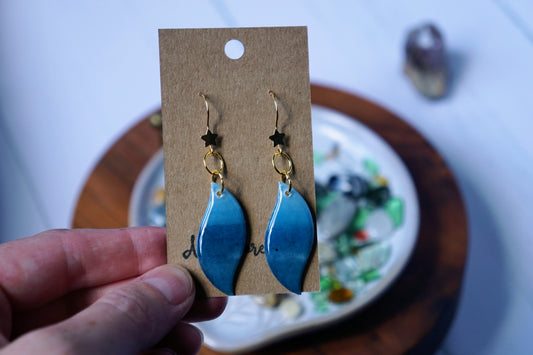 'Ocean Horizon' Dangle with Gold Star Hooks - Plated Stainless Steel