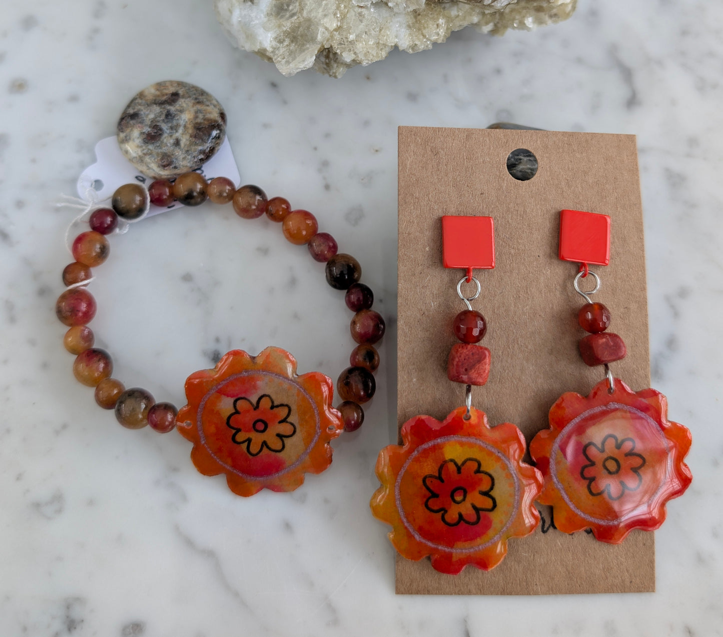 Retro Bloom: The '70s Groovy Floral Set